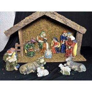 O'Well Collector Edition 12 Piece Porcelain Nativity Set & Creche
